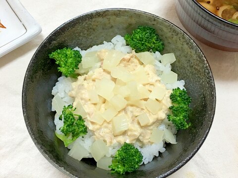 コリコリべったら漬と麺つゆツナマヨご飯ブロ添え♡